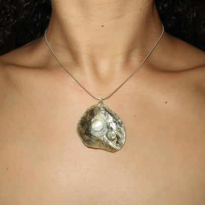 Seashell Amulet 006